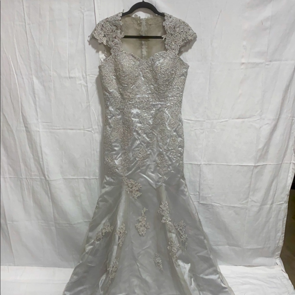 Mother of the bride brand Hebeos, sz 12, grey w/tulle layer fitted to shape.